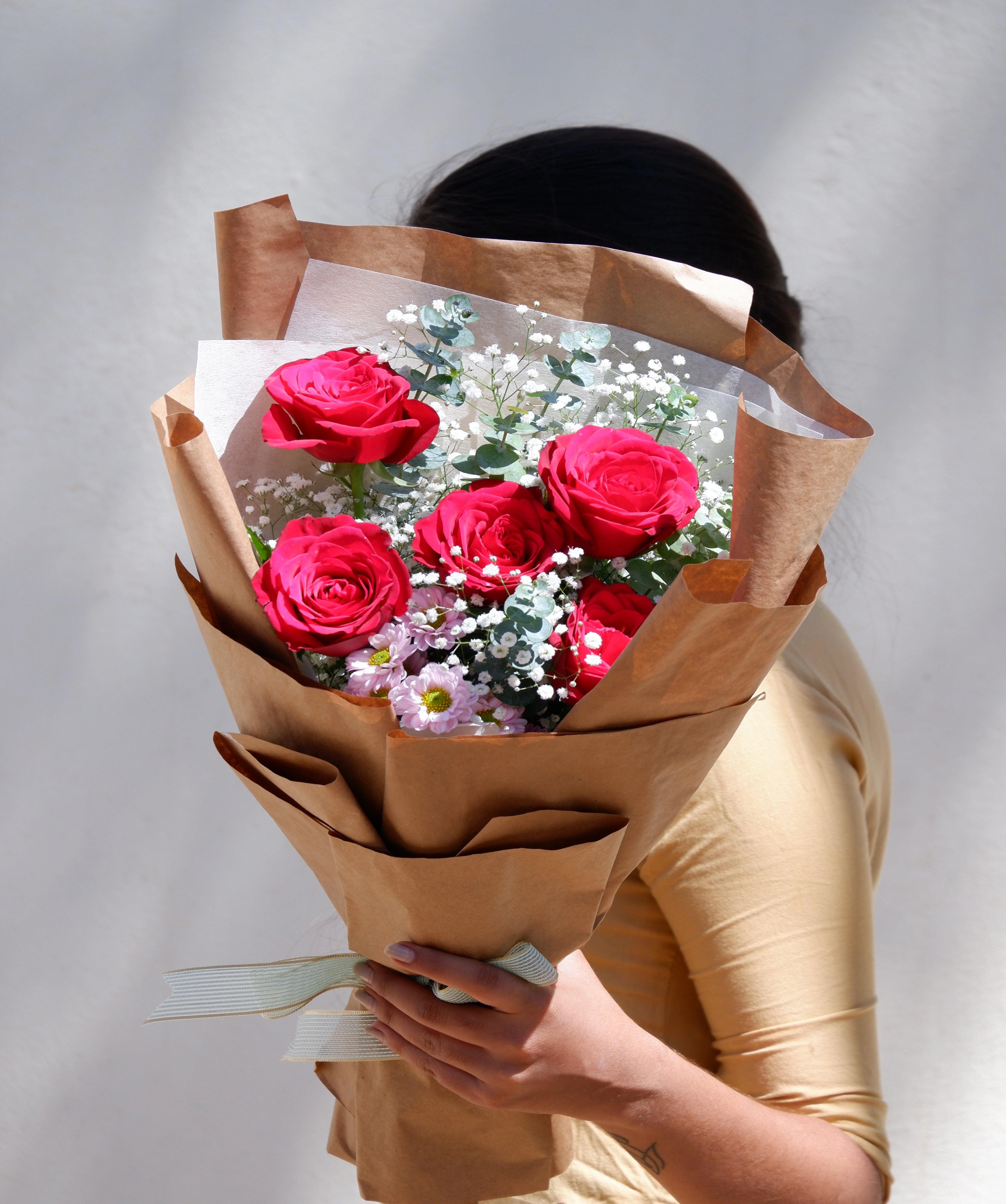 Bouquet of Red rose with gypso filler